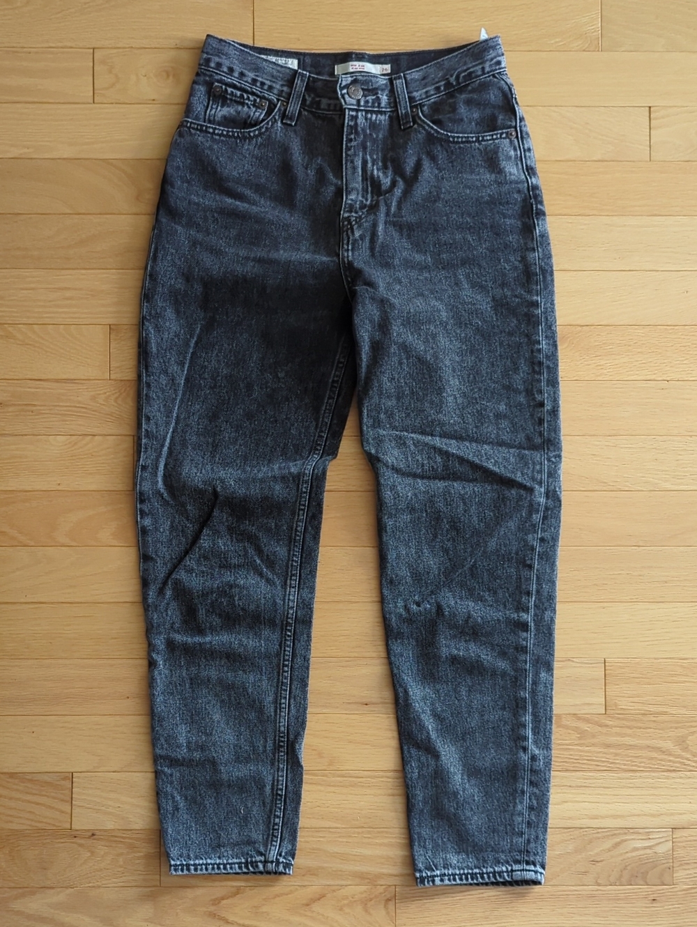 Levi's Mom Jeans In Washed Black